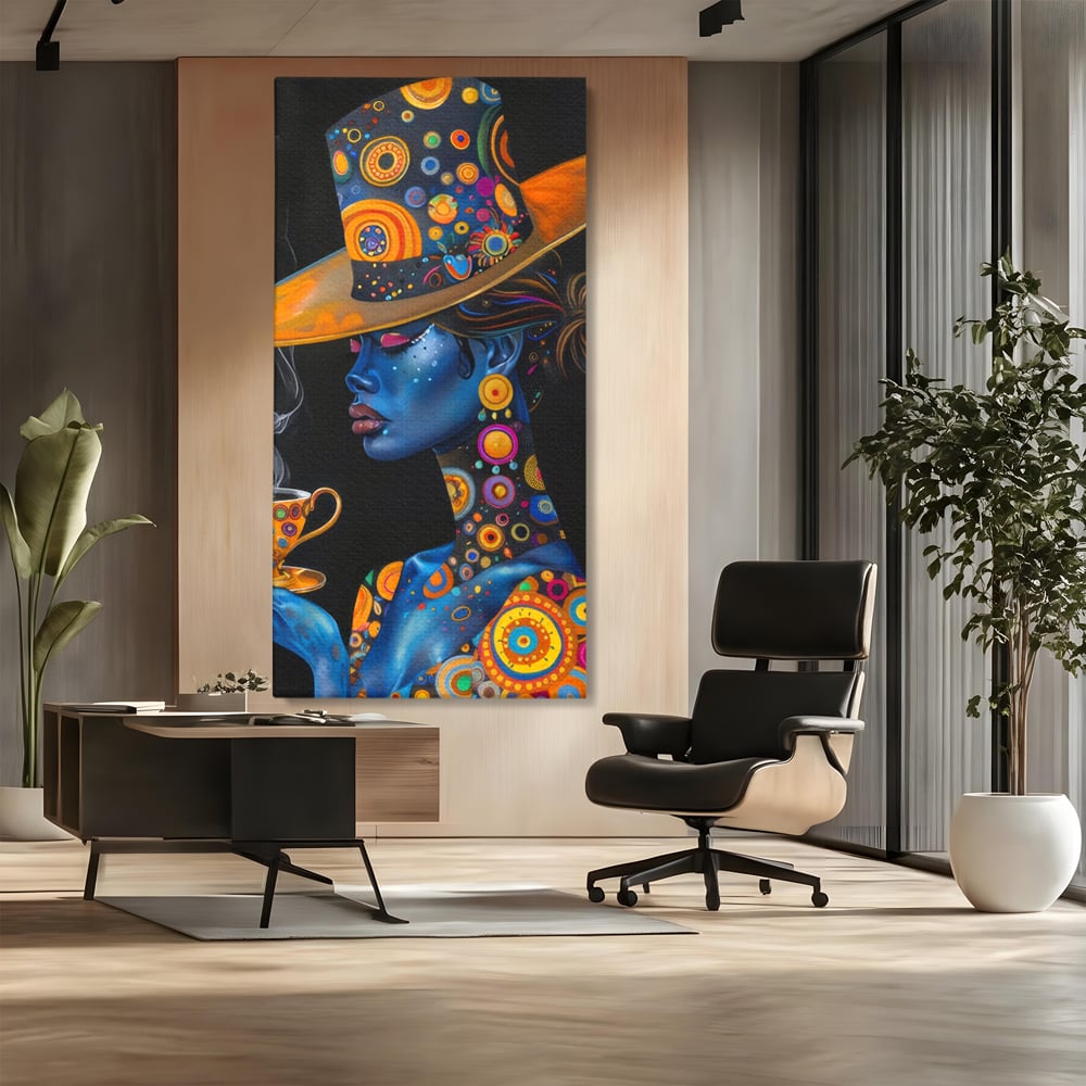 Tablou canvas cu tablou canvas cu portretul unei femei albastre, fara rama, pe sasiu de lemn, pe perete intr-un birou